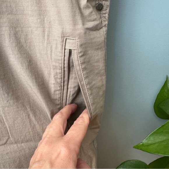 Vuori Ripstop Pant with Zip Pockets and Drawstring. Beige. Men’s XL - Picture 6 of 14